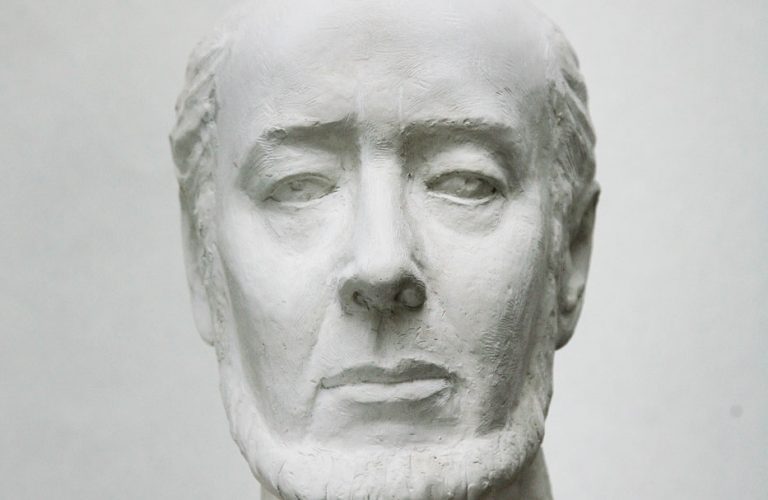 Skulptur SYMMETRIE von Gerhard Brandes, Hamburg