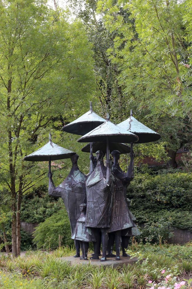 Skulptur SYMMETRIE von Gerhard Brandes, Hamburg