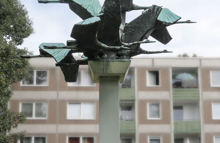 Skulptur SYMMETRIE von Gerhard Brandes, Hamburg