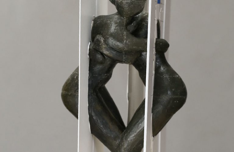 02-Wachsmodell-mit-Schablonen-für-die-Vergroesserung