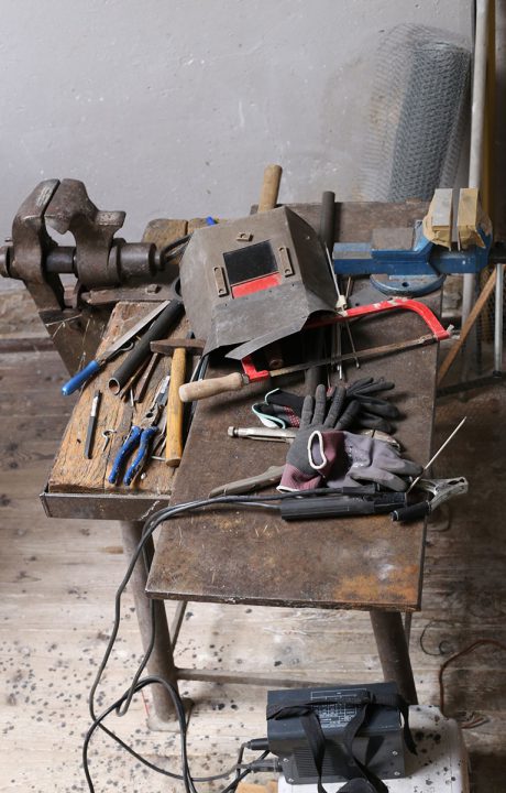 Arbeitstisch im Atelier von Gerhard Brandes